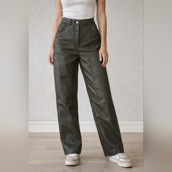 Wilfred Pants - NWOT Aritzia Wilfred Vegan Leather Cargo Pants Olive Green